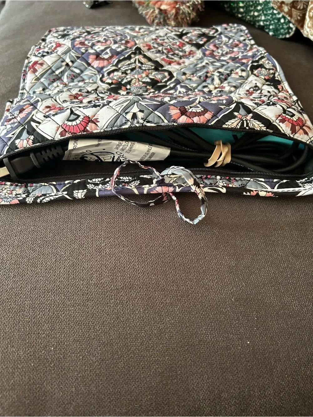 Vera Bradley Retired Ornate Blooms Quilted Curling & Flat Iron Cover Wrap Travel
